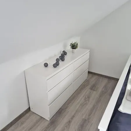 Sanierte 2zi In * ראטינגן